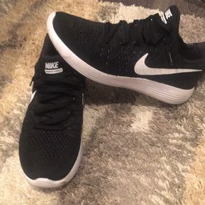 Nike Lunarepic Flyknit 2 Size 8
